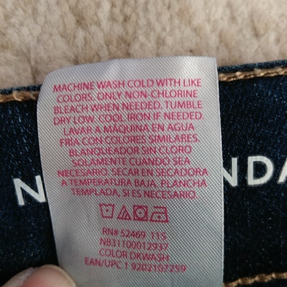 No Boundaries High Rise Distressed Jeans Junior 7 Blue - Picture 6 of 14